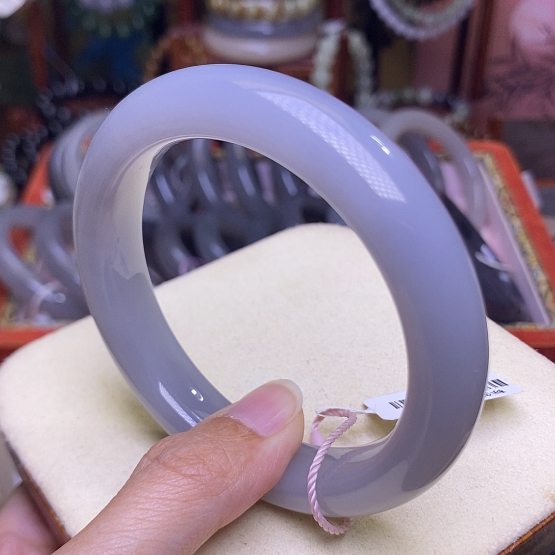 和田玉未镶嵌颈饰仙女紫58收藏级老矿料烟紫手镯