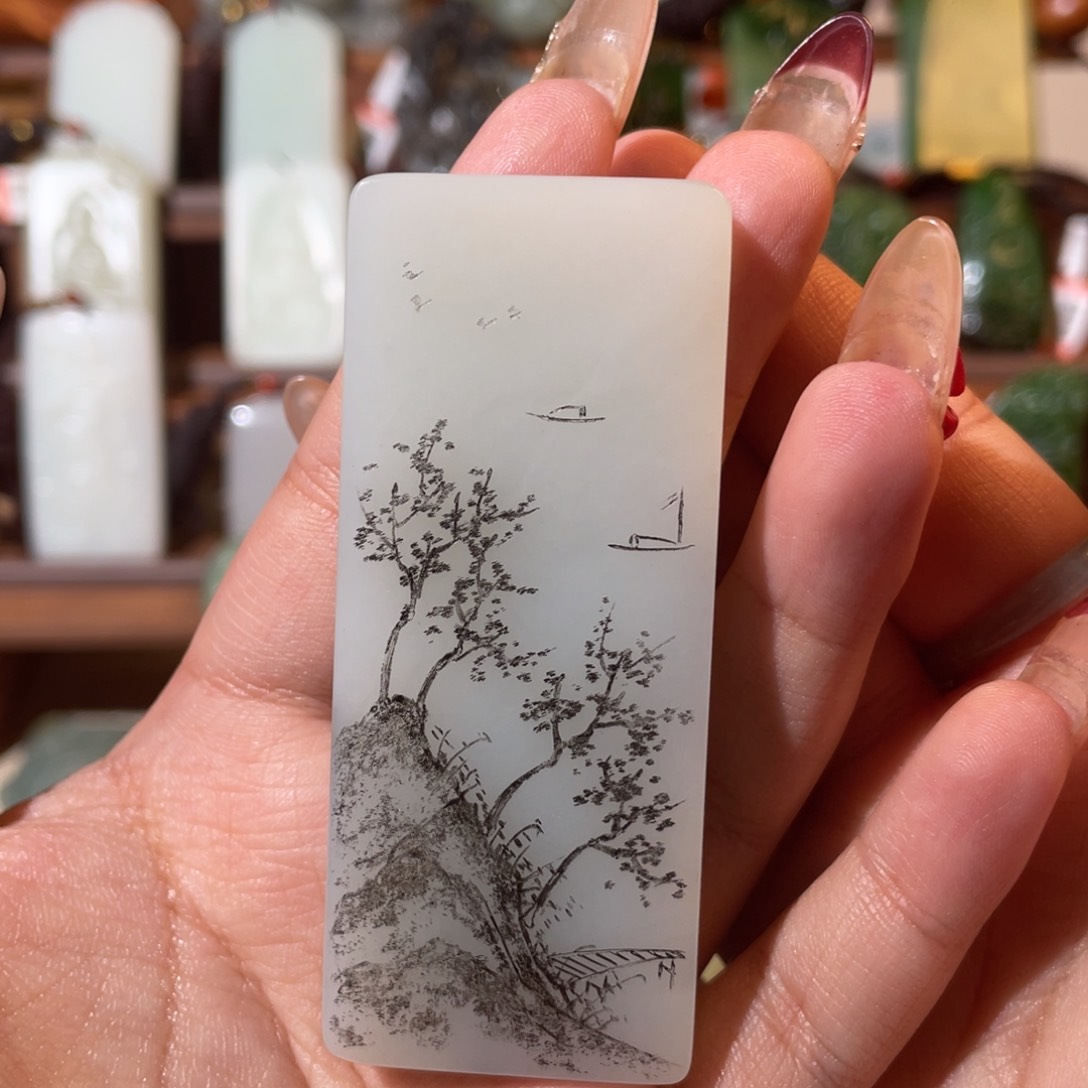 和田玉颈饰未镶嵌