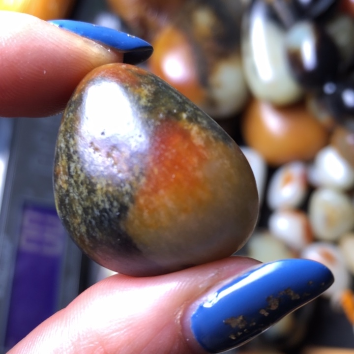 和田玉未镶嵌珠宝奇石