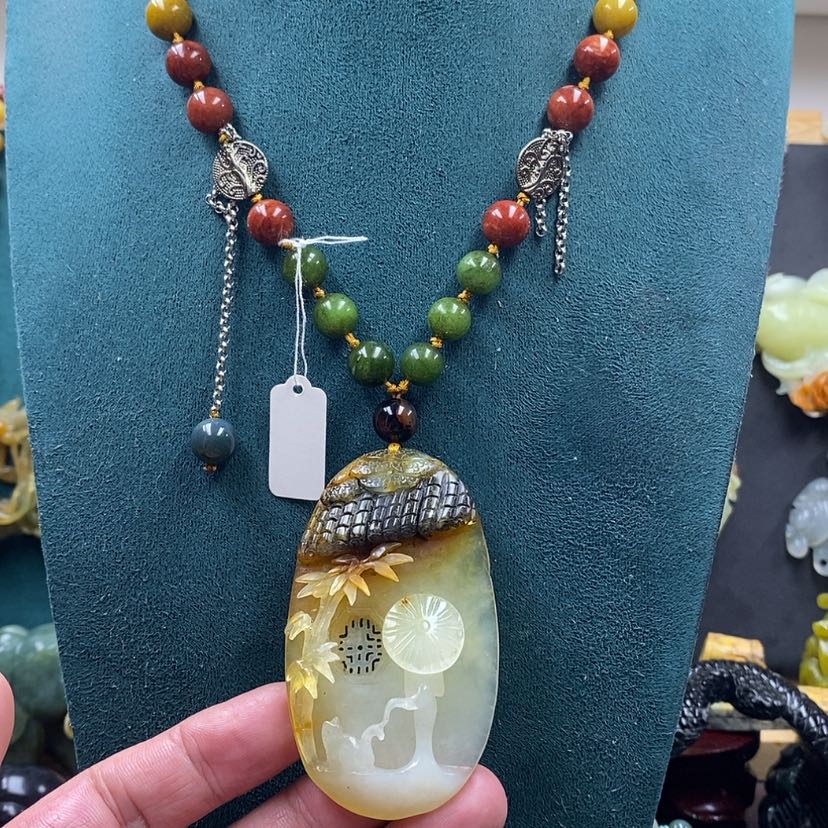 【闪购商品】蛇纹石玉吊坠未镶嵌