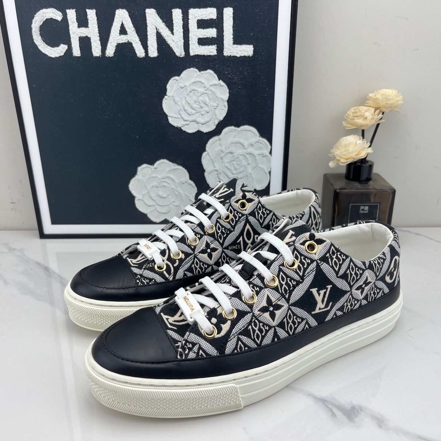 95新 LouisVuitton/路易威登 1854系列 黑白板鞋 37码/jm01755