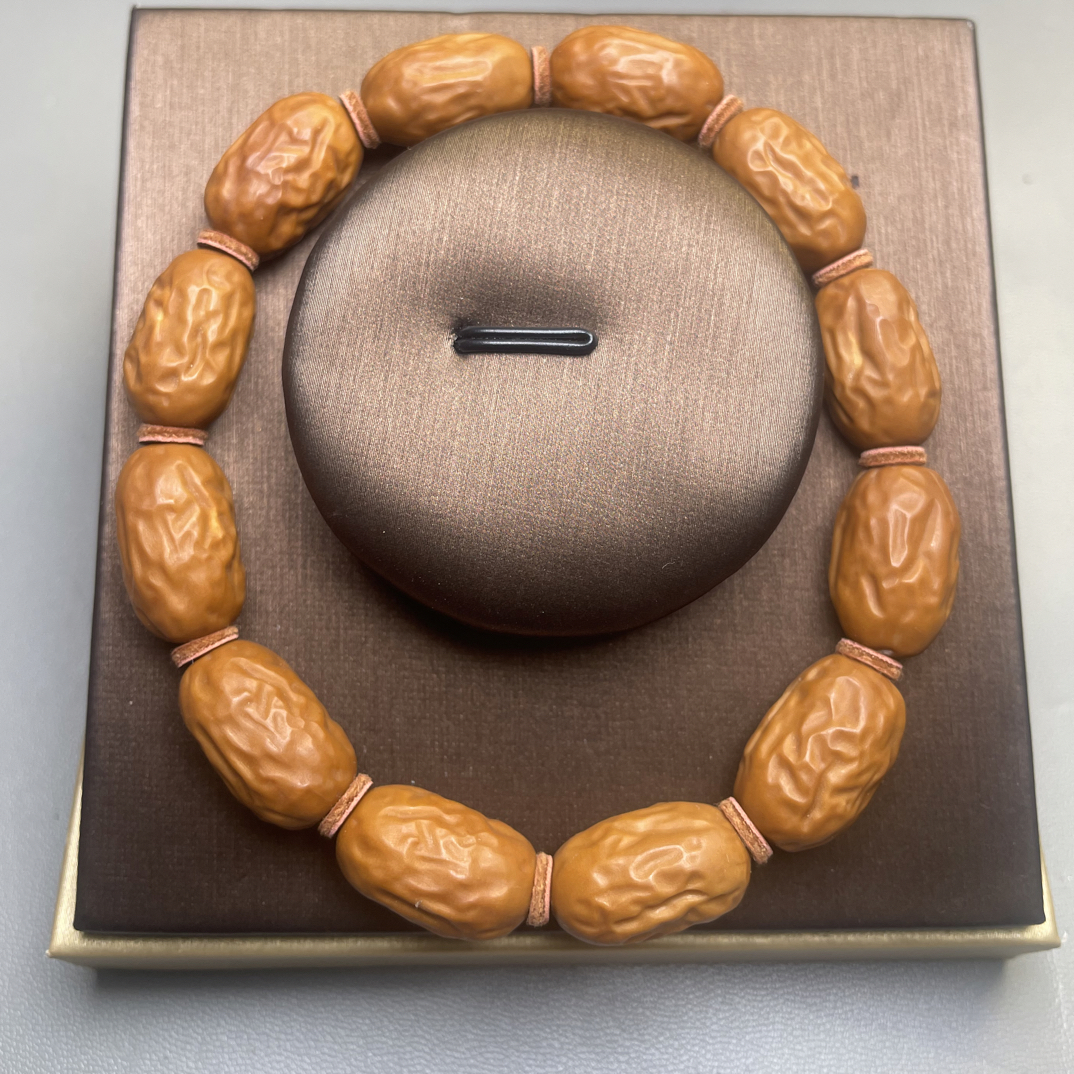 《持枣要发》1.2尺寸精品老树水晶核直心料仿生小枣橄榄核文玩手串