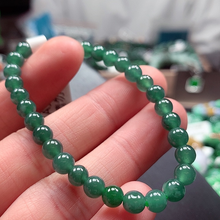 翡翠手链未镶嵌翡翠