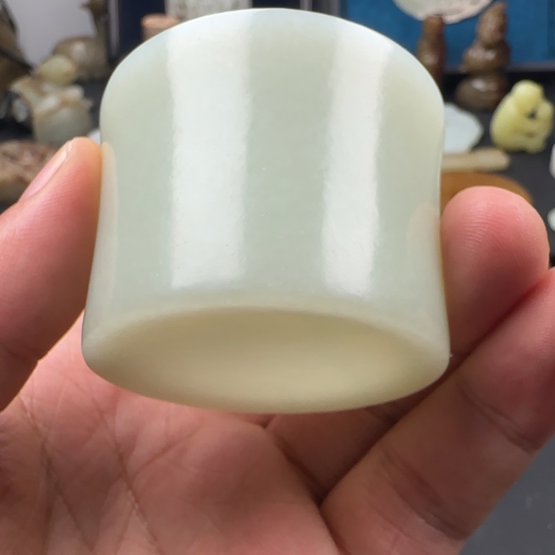 和田玉颈饰未镶嵌拂***尘