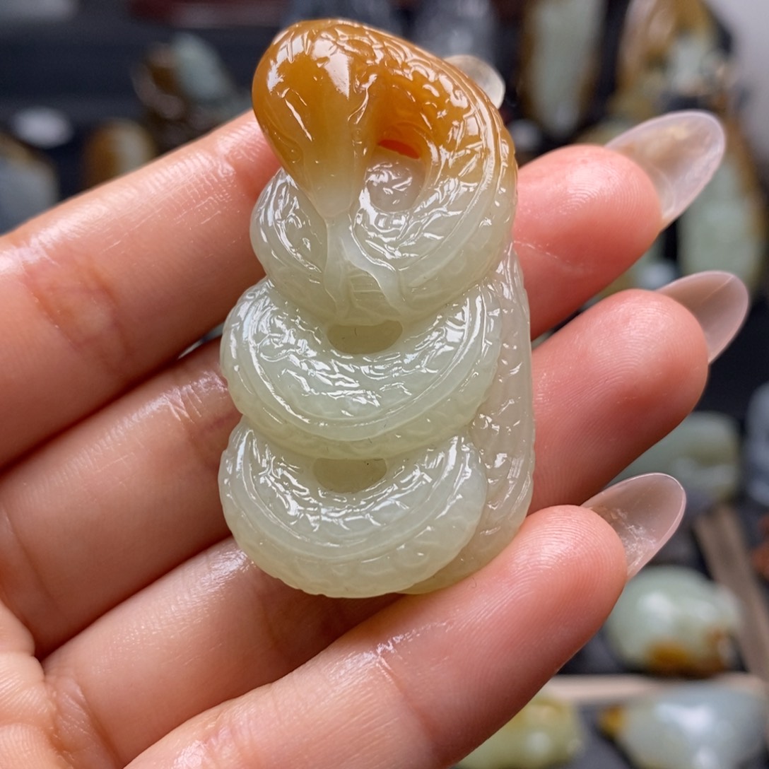 和田玉未镶嵌挂件