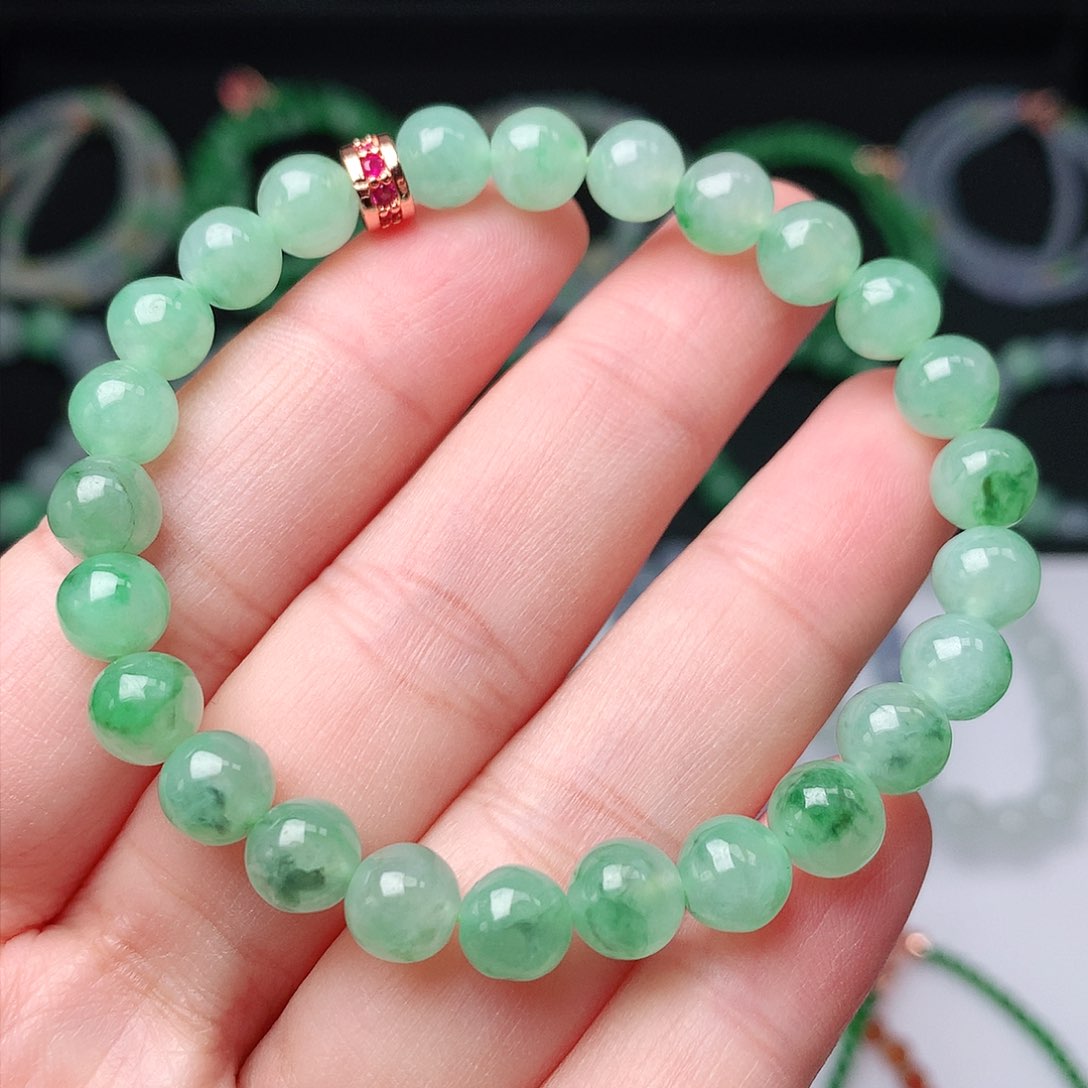 翡翠手链未镶嵌翡翠