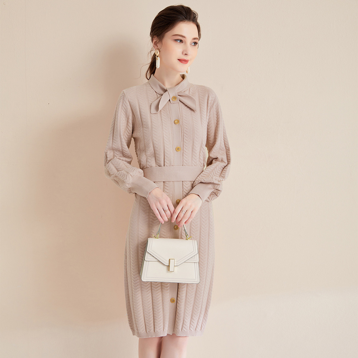 春季知性气质打底毛衣裙法式复古小众长袖针织连衣裙21SZQ9045FS