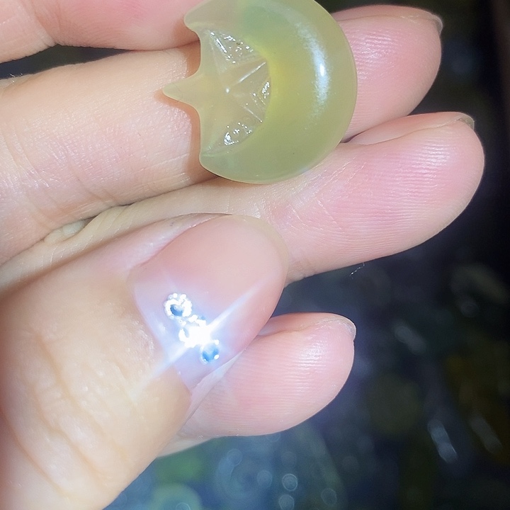 未镶嵌蛇纹石玉颈饰