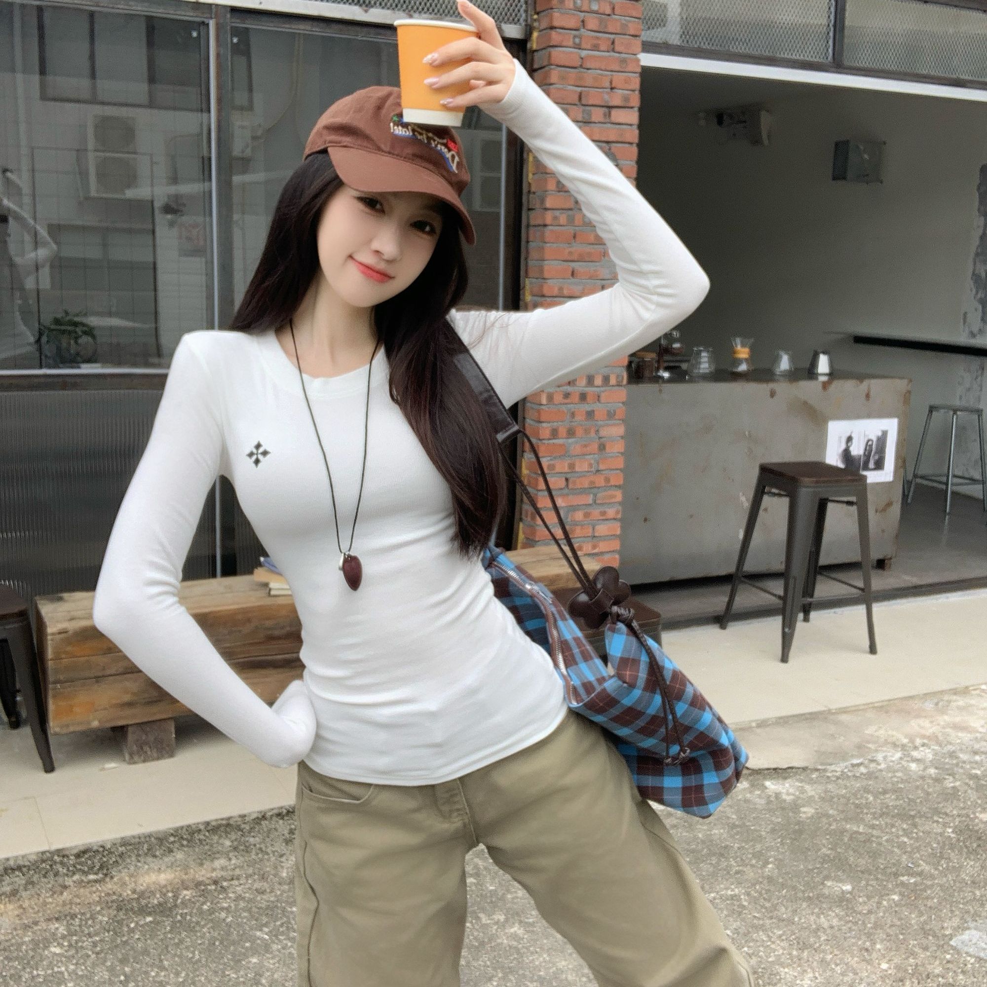 辣妹正肩圆领抗条弹力刺绣十字架长袖修身显瘦软糯秋冬打底衫女