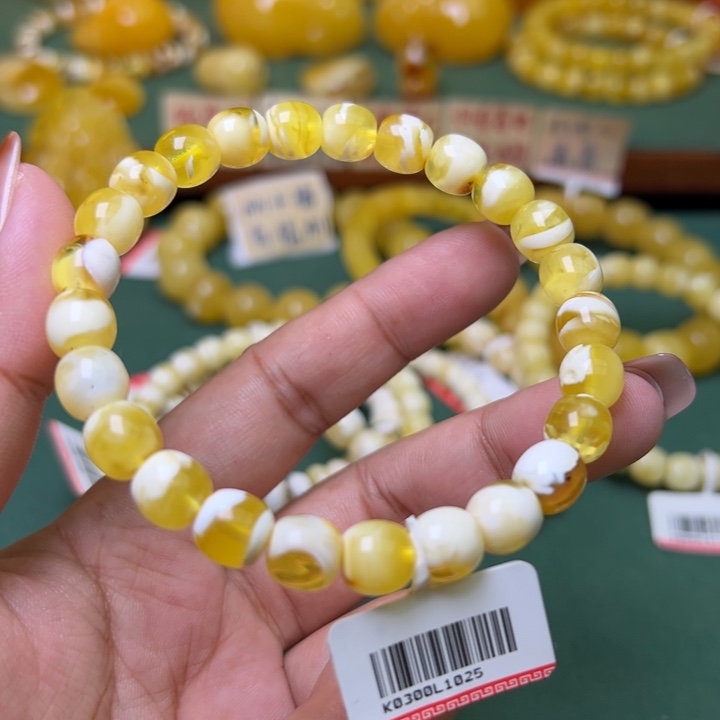 蜜蜡未镶嵌珠宝奇石