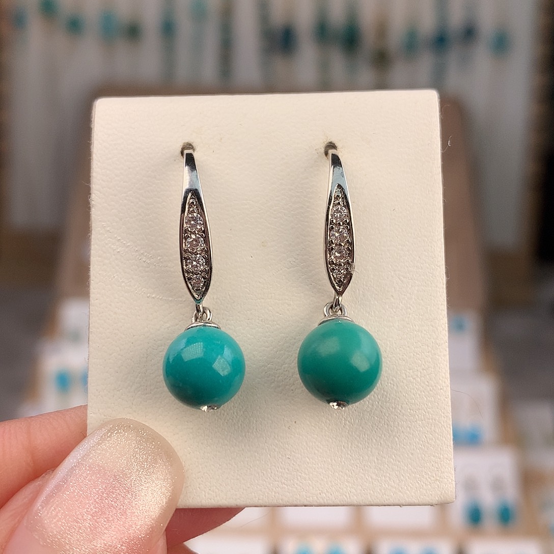 王****绿松石银S925镶嵌耳饰