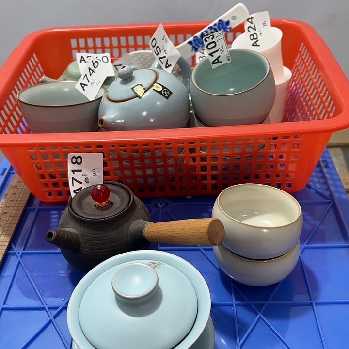 杰***轩茶具默认微瑕瓷器、茶具、壶、摆件，介意勿拍 