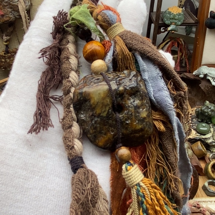 岫岩河磨玉（透闪石质玉）未镶嵌把件