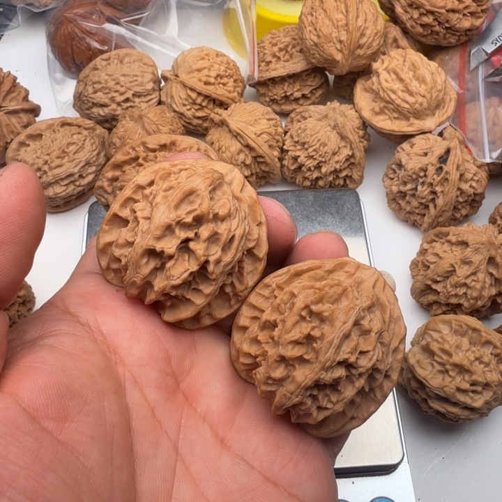 文玩核桃吊坠麻核桃6