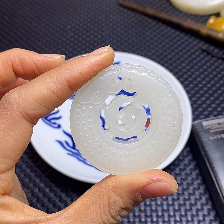 吊坠白玉菩提支持七天无理由