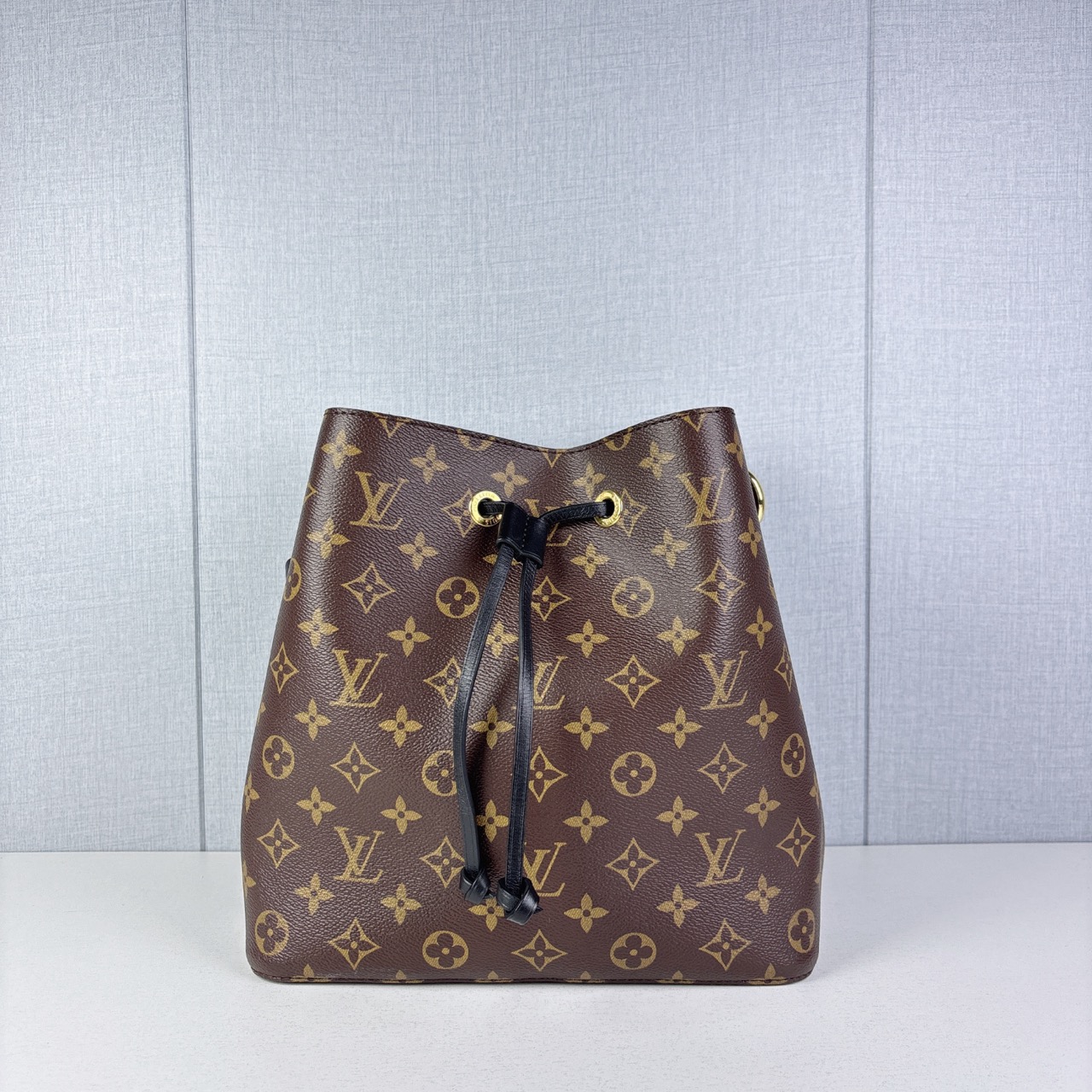 99新 LOUIS VUITTON PARIS 黑色水桶包 芯片款