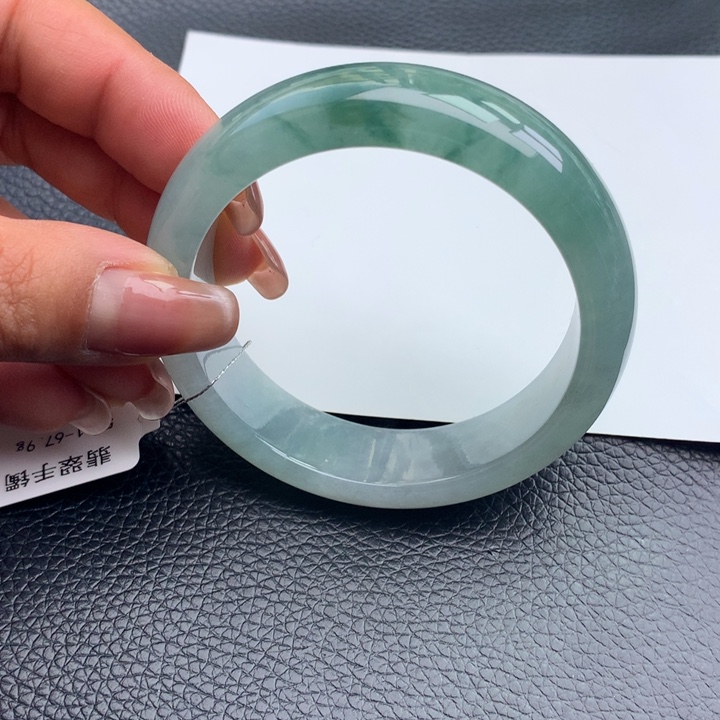 翡翠手镯未镶嵌天然翡翠手镯