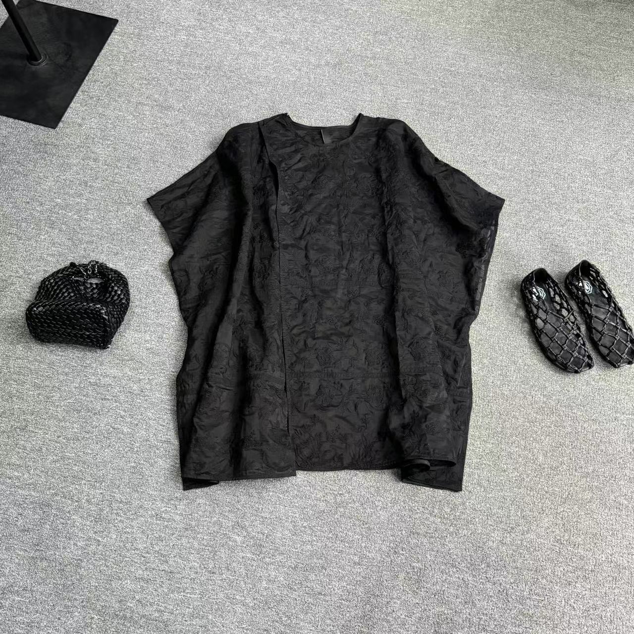 瑶睿安No退No换！！慎拍外套小众欧货斗篷开衫宽松时尚防晒外套551