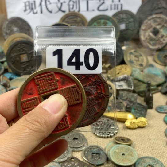 铜遇***人现代文创工艺品