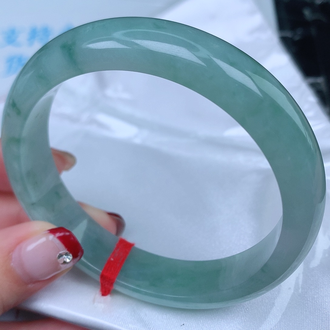 翡翠手镯未镶嵌竹**廊