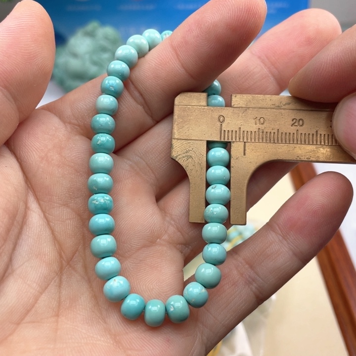 绿松石颈饰未镶嵌