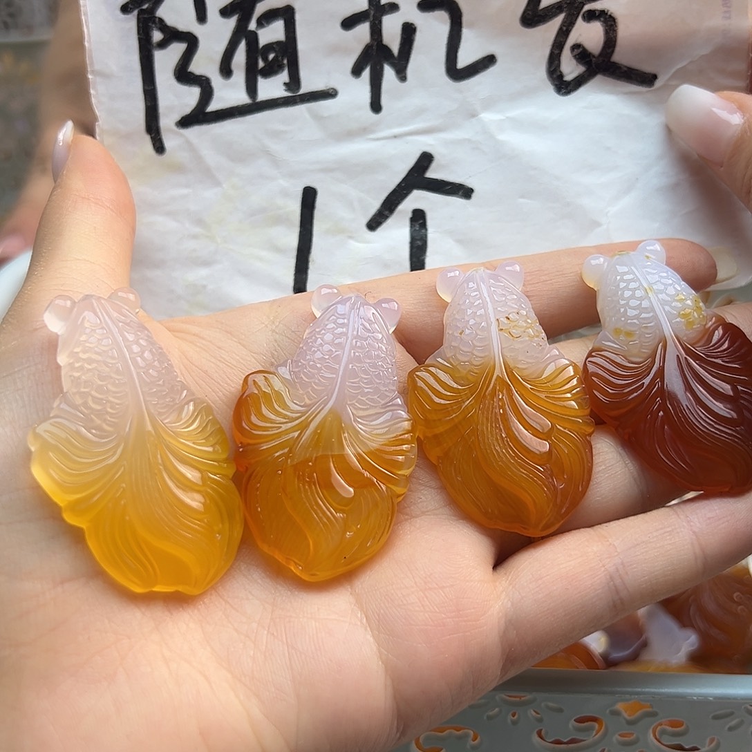 玛瑙/玉髓未镶嵌吊坠(不含链)