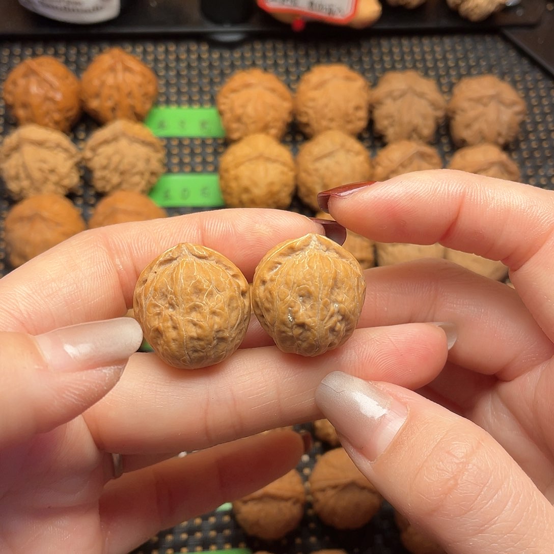 文玩核桃吊坠23尺全品小瓷娃娃0006