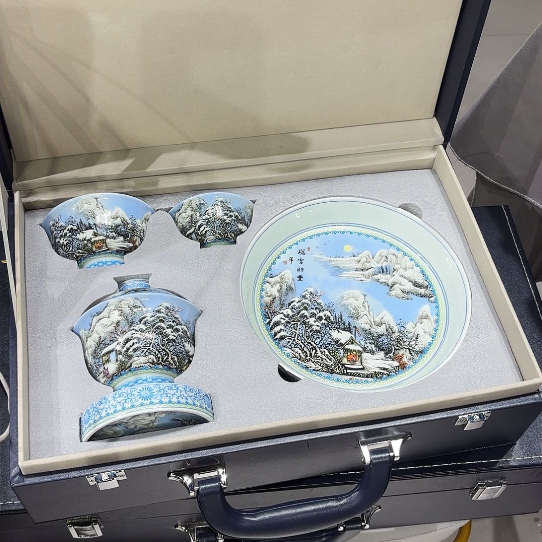 瓷片景德镇瓷器展和