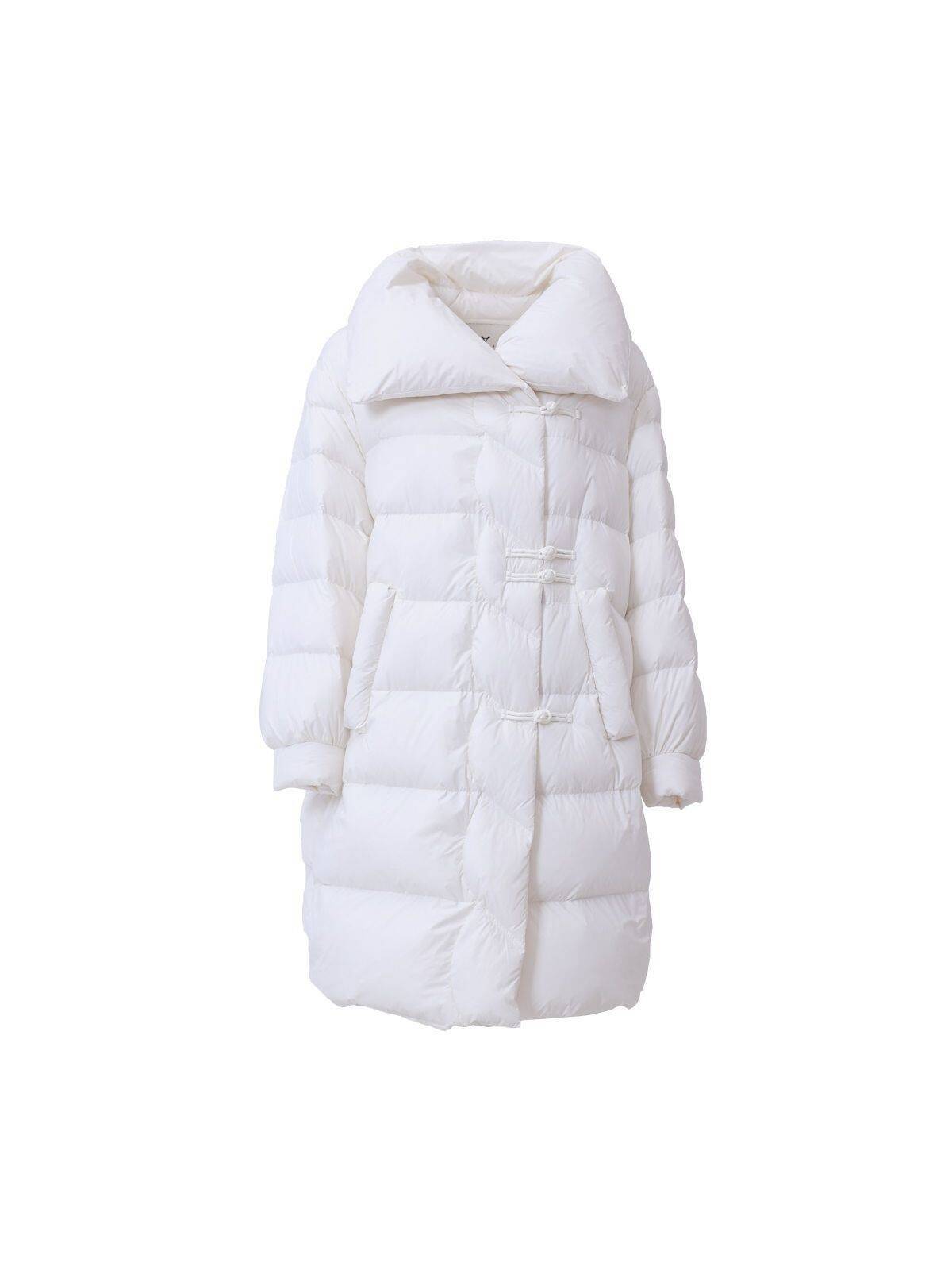 简约时尚国风羽绒服。