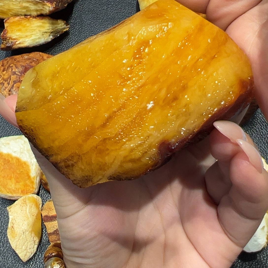 定制琥珀未镶嵌蜜蜡