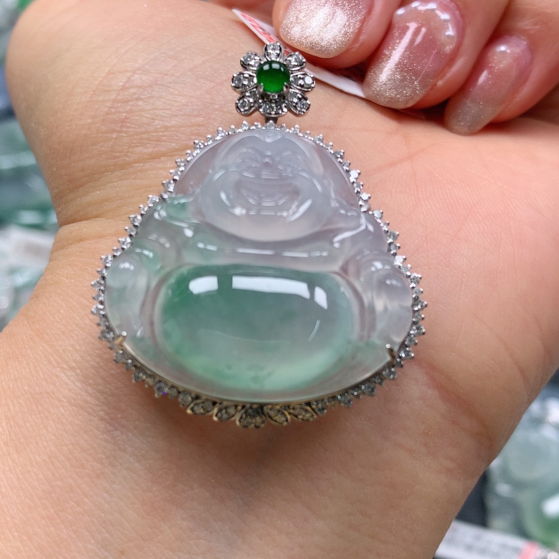 翡翠颈饰18K金镶嵌天然翡翠