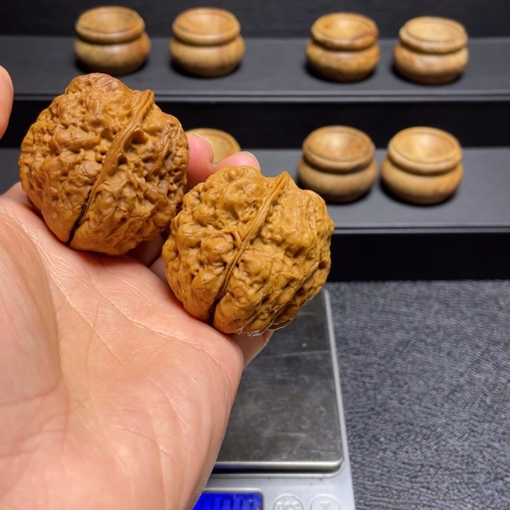 文玩核桃吊坠F九五43