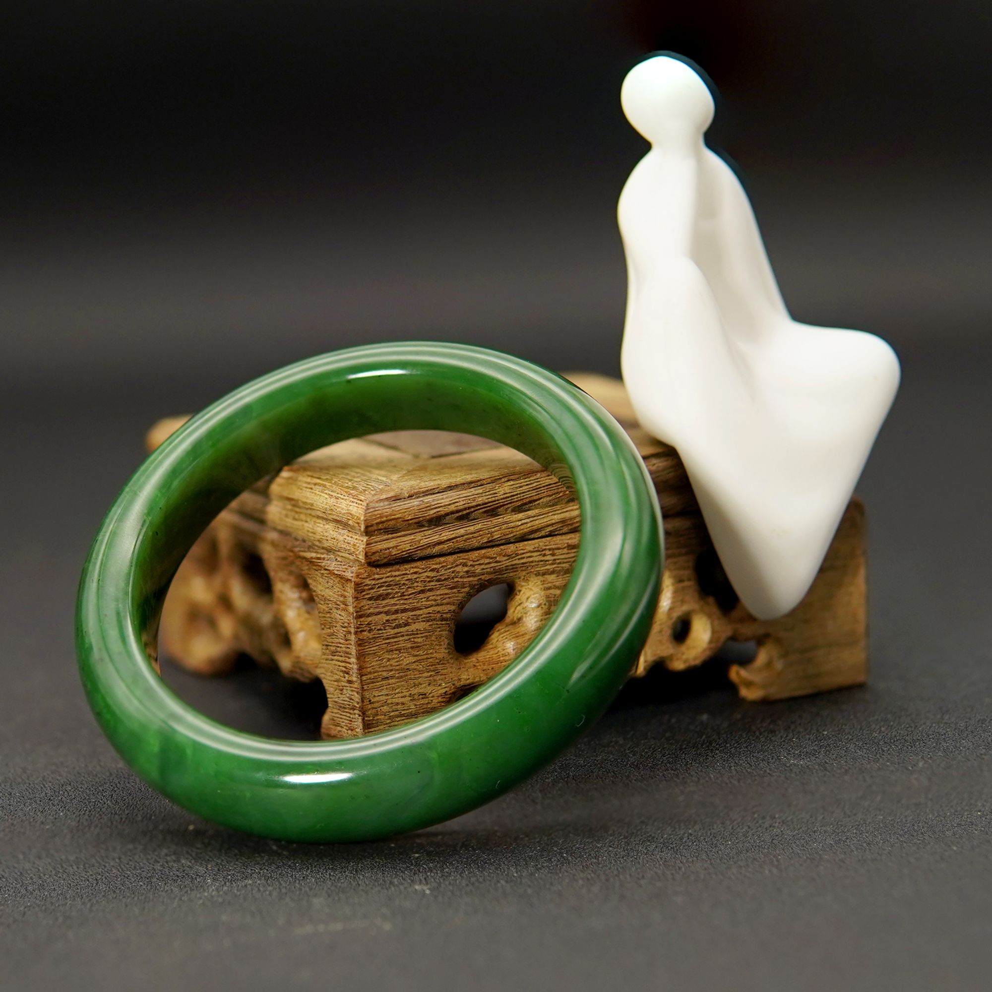 【苏禾珠宝】天然老坑俄碧玉正装手镯拍一发一多样性发G