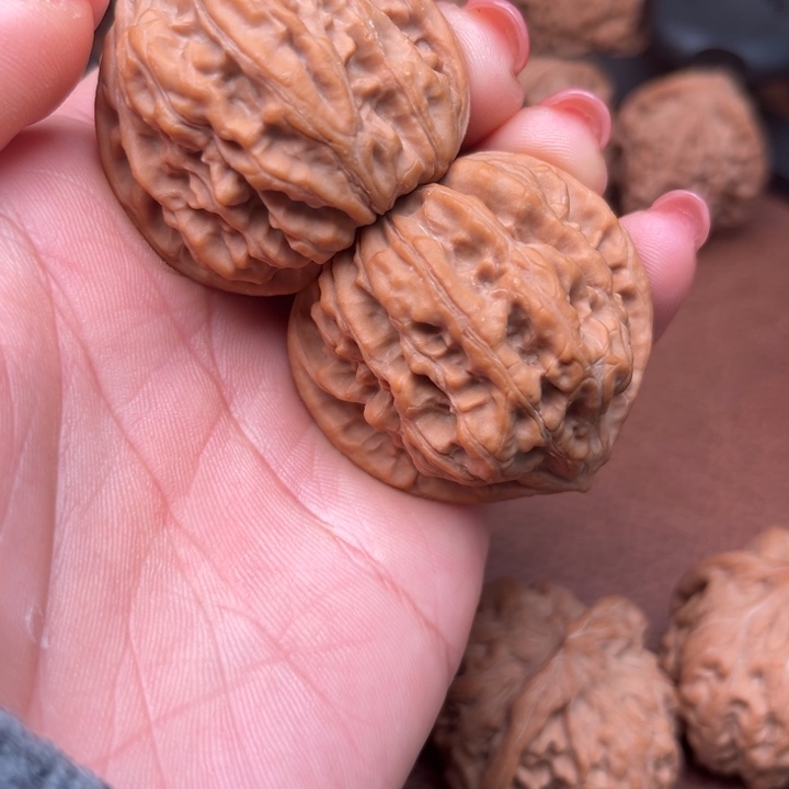 自***い吊坠文玩核桃野生