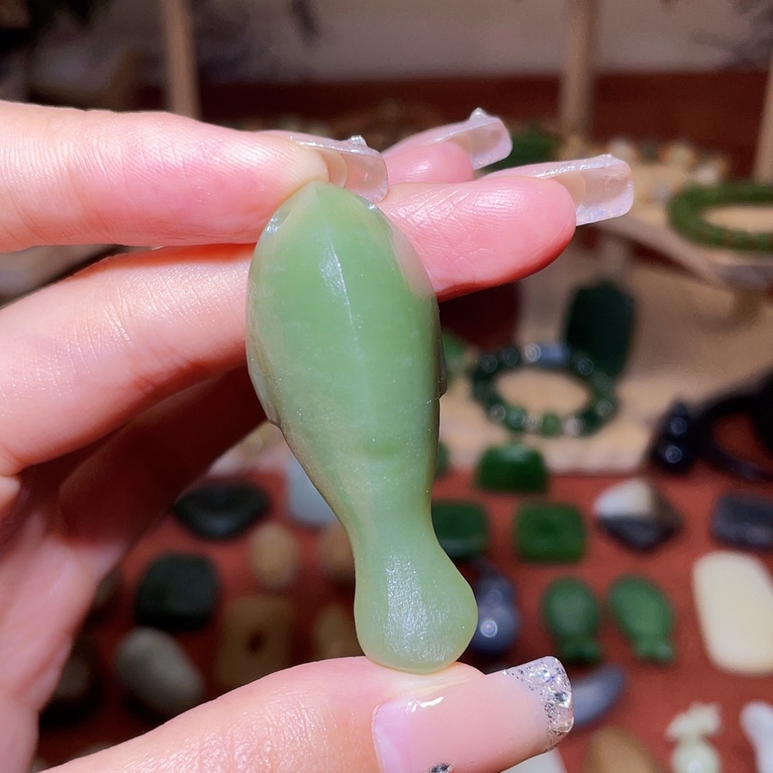 颈饰未镶嵌和田玉l**g