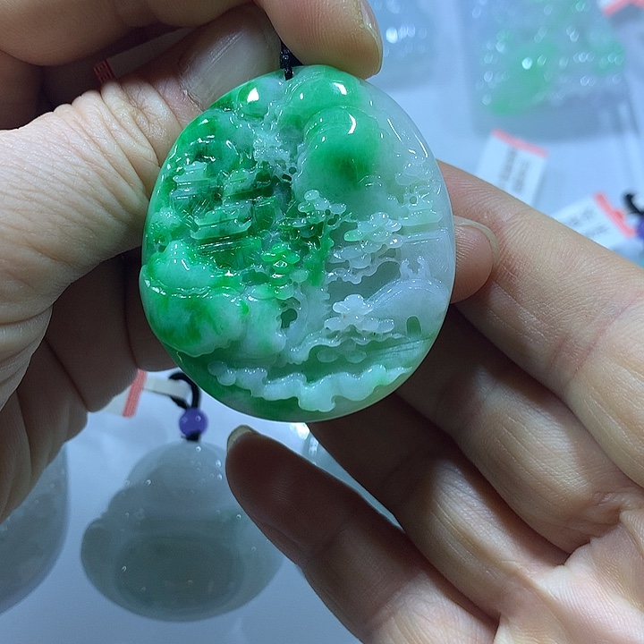 翡翠未镶嵌颈饰天然翡翠A货吊坠