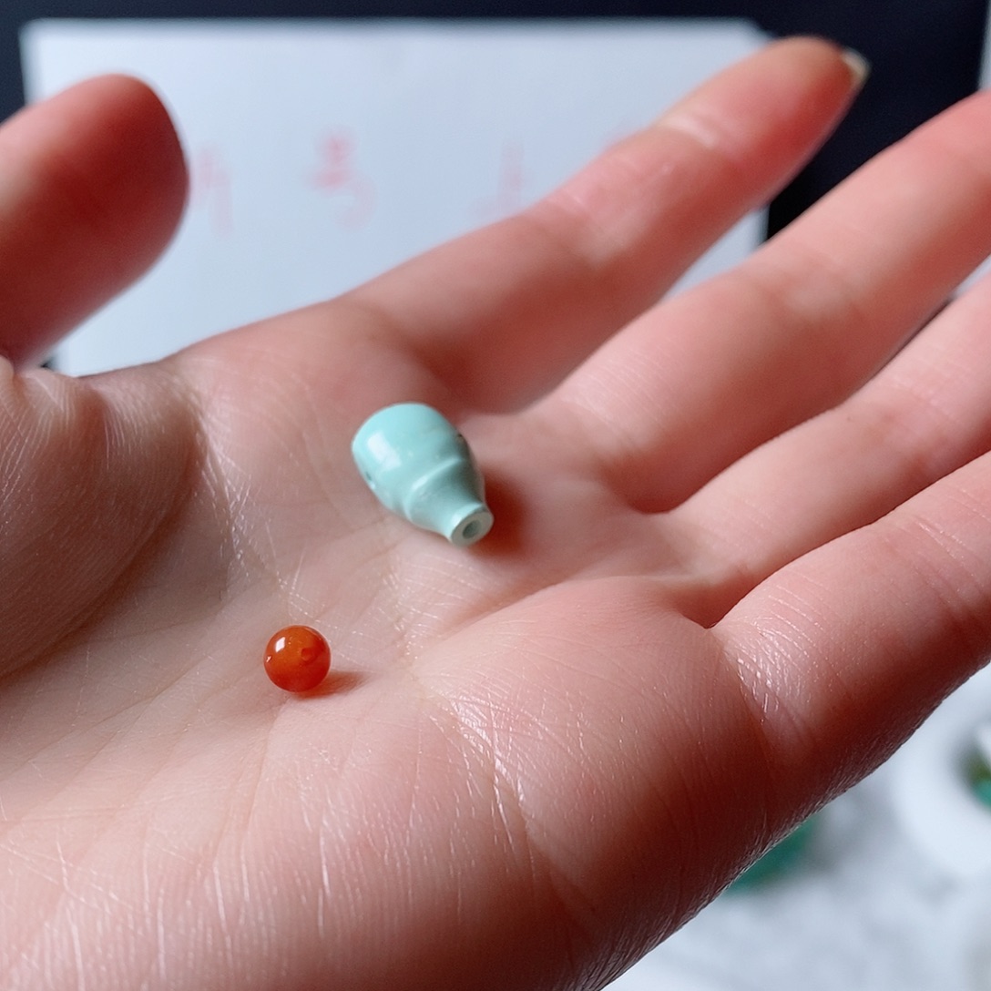 南红玛瑙颈饰未镶嵌