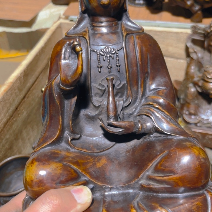 ?**哥铜的。全清了。一件不留！不磨叽