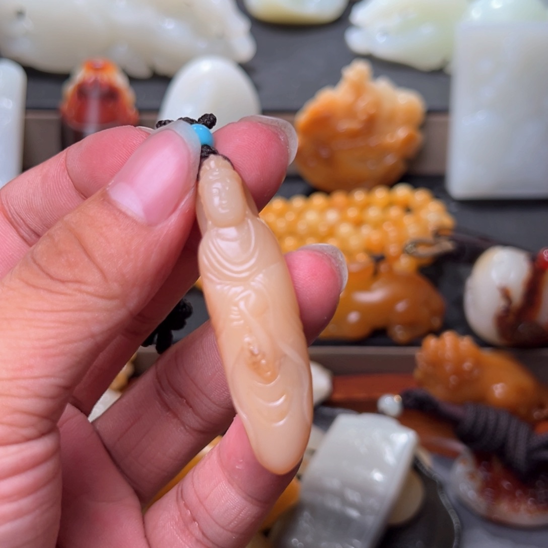 和田玉颈饰未镶嵌一***N