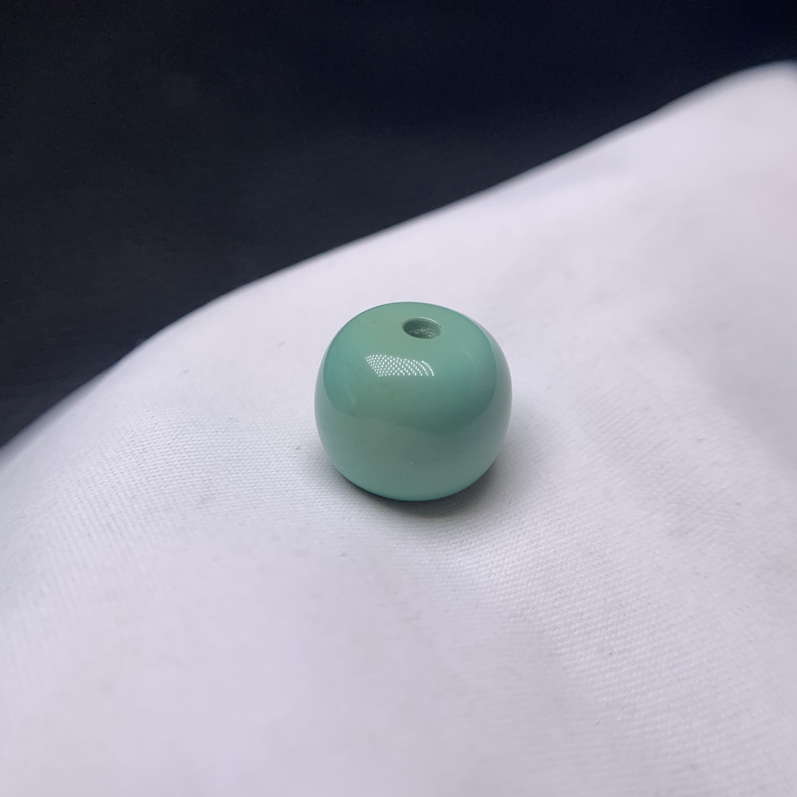纯天然原矿绿松石老型尺寸10.5*12.5mm重2.5g