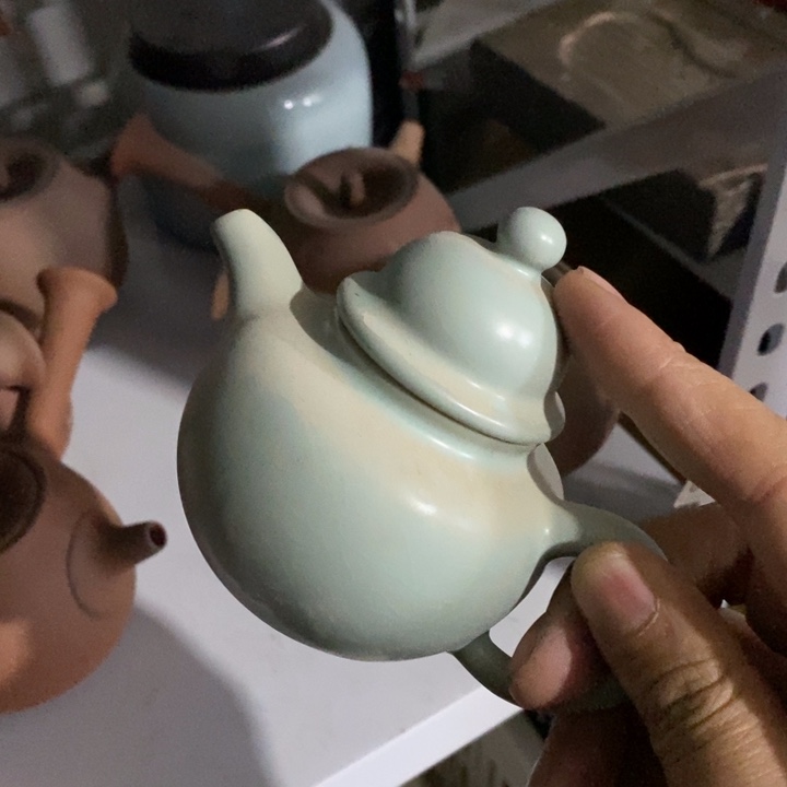 陶瓷艺术品及陶瓷壶