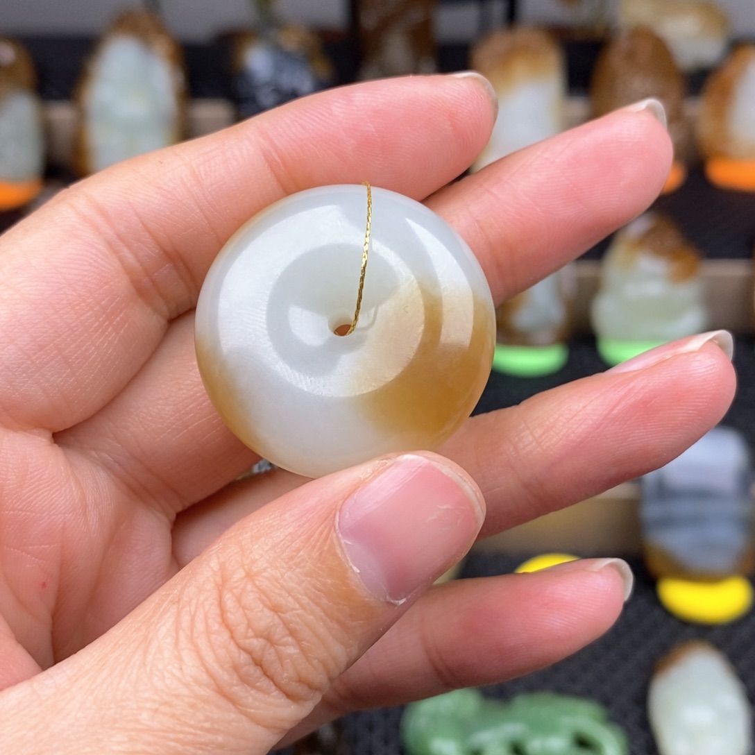 和田玉颈饰未镶嵌用****8