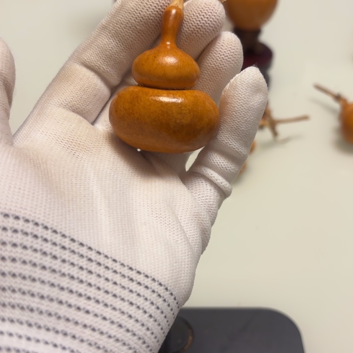 半***年天然手捻老皮葫芦