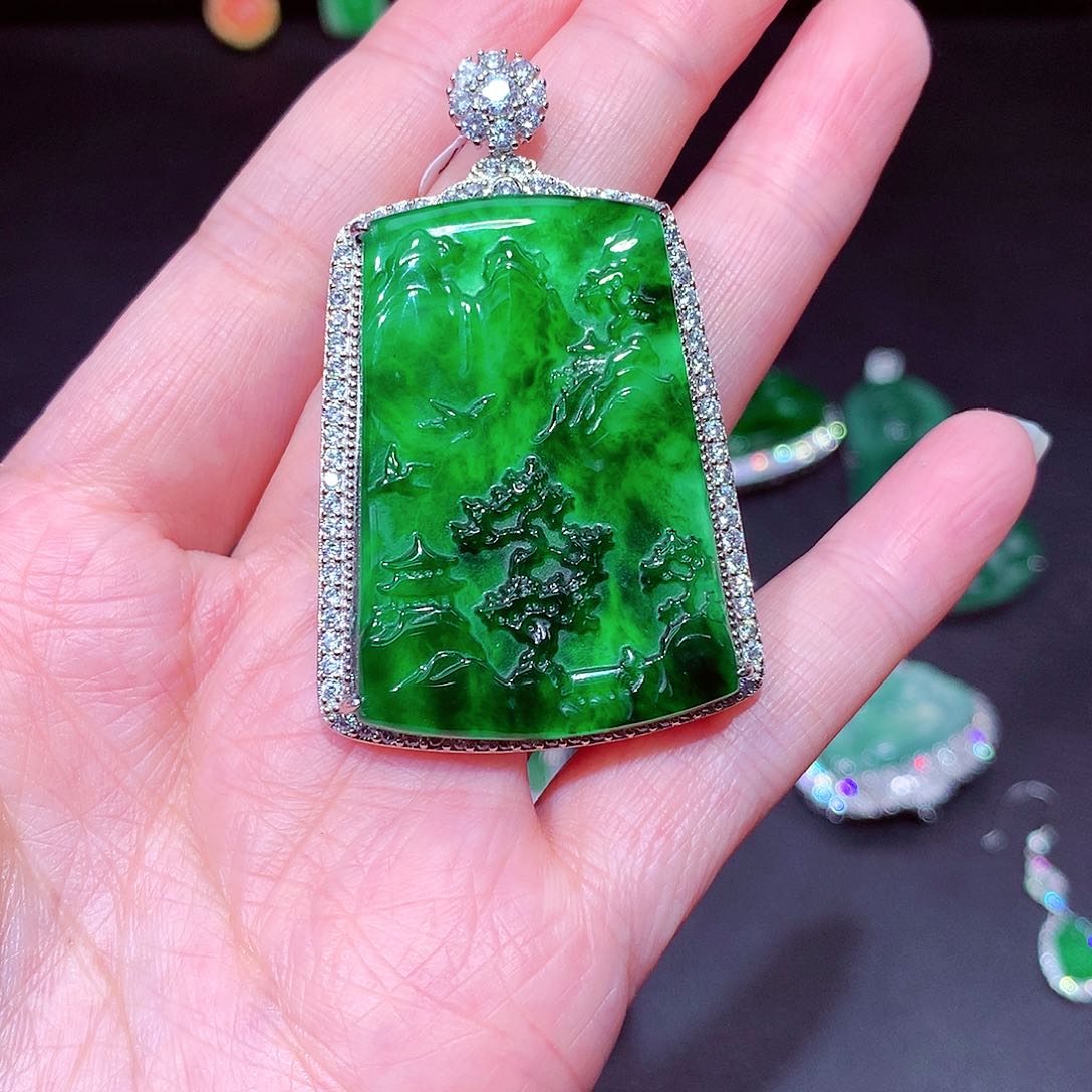 【闪购商品】翡翠吊坠(不含链)未镶嵌