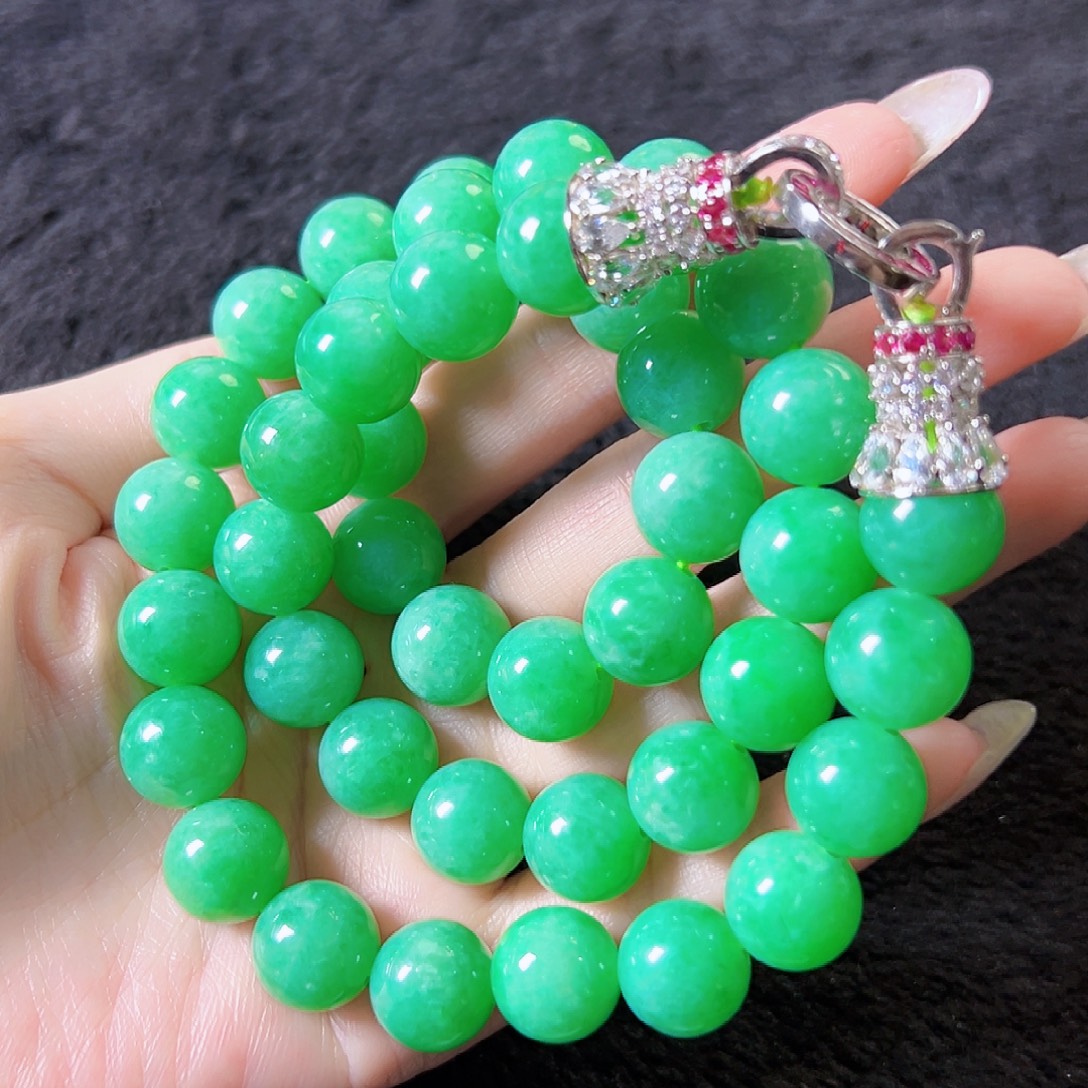 翡翠未镶嵌颈饰签收后24小时鉴赏期，过时不退