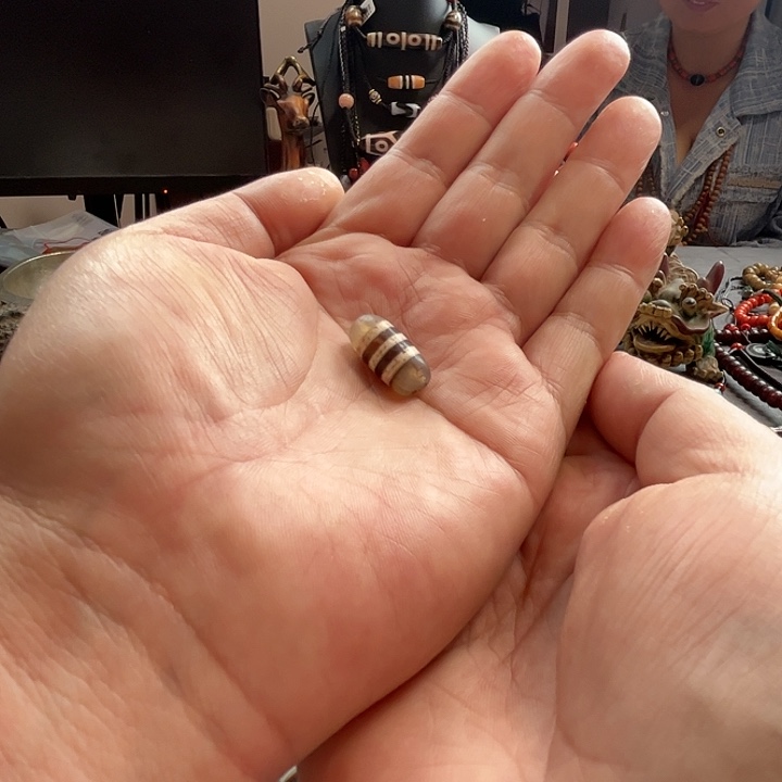 玛瑙/玉髓颈饰未镶嵌唐***发