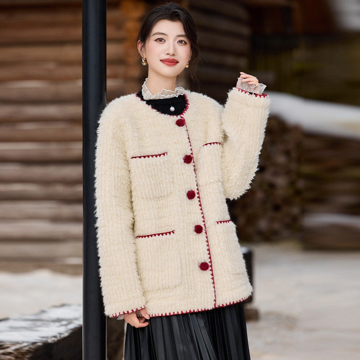 白鹿语秋冬千金风毛绒撞色贝壳边长袖小香风大衣外套WBX20018