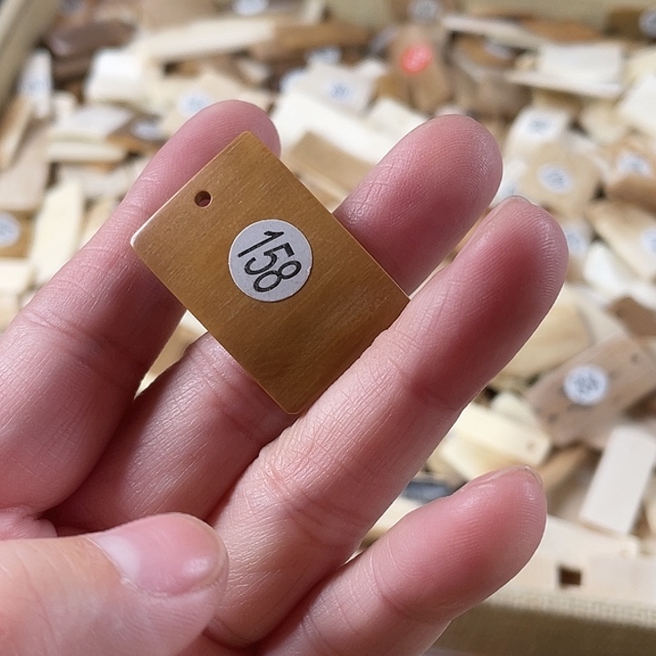 泥塑不打孔联系客服