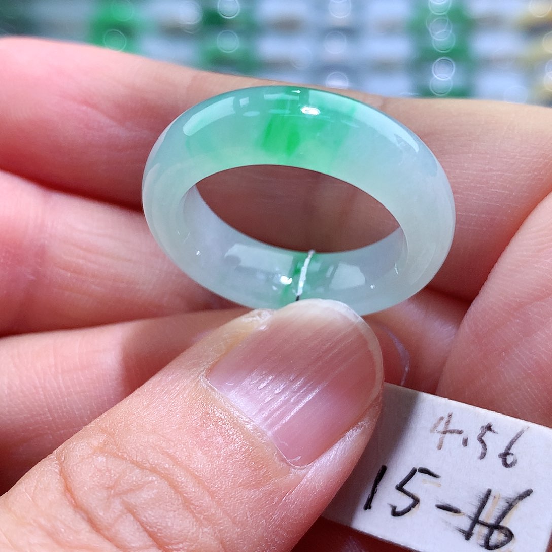 翡翠戒指未镶嵌15-16号