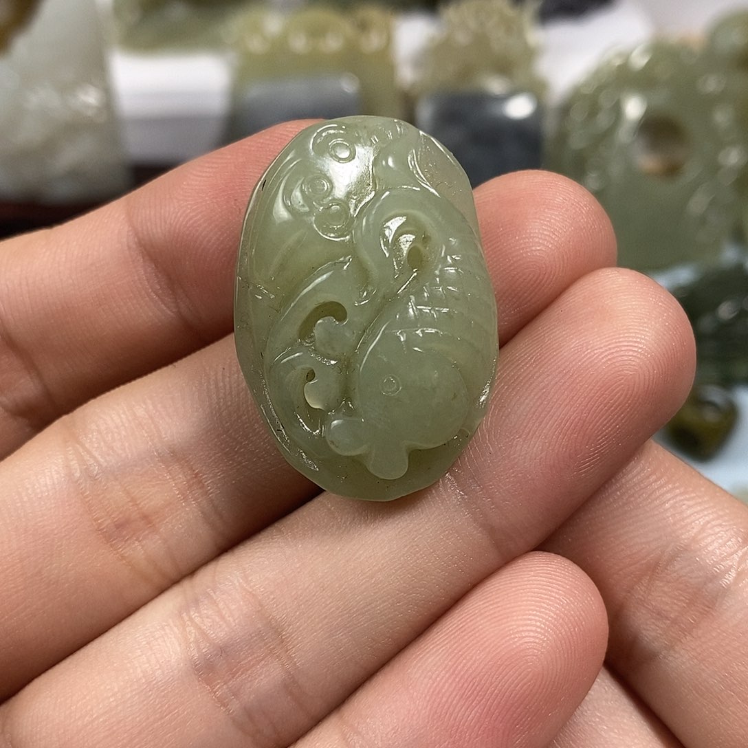 和田玉未镶嵌挂件